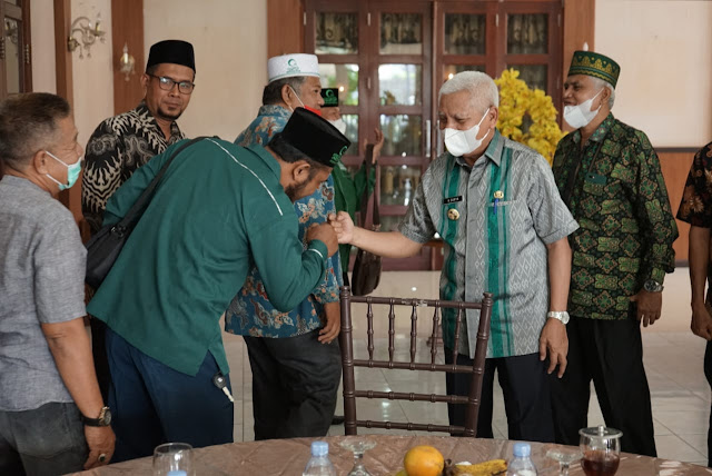 Bupati bersama Wabup Asahan Terima Kunjungan Silaturrahim Pengurus Daerah Al-Jam’iyatul Washliyah Bupati bersama Wabup Asahan Terima Kunjungan Silaturrahim Pengurus Daerah Al-Jam’iyatul Washliyah