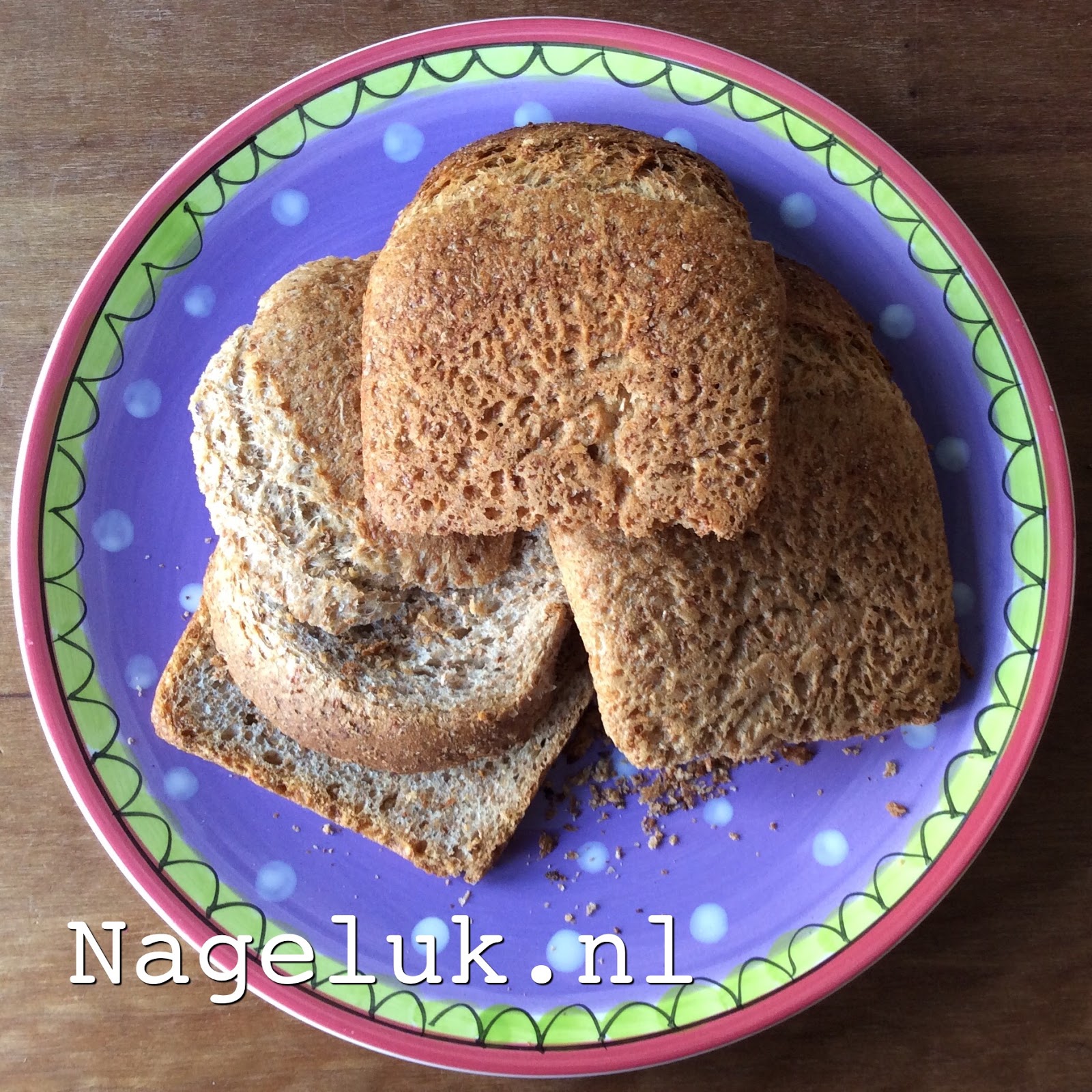 Nageluk; de tipjesencyclopedie Oud brood