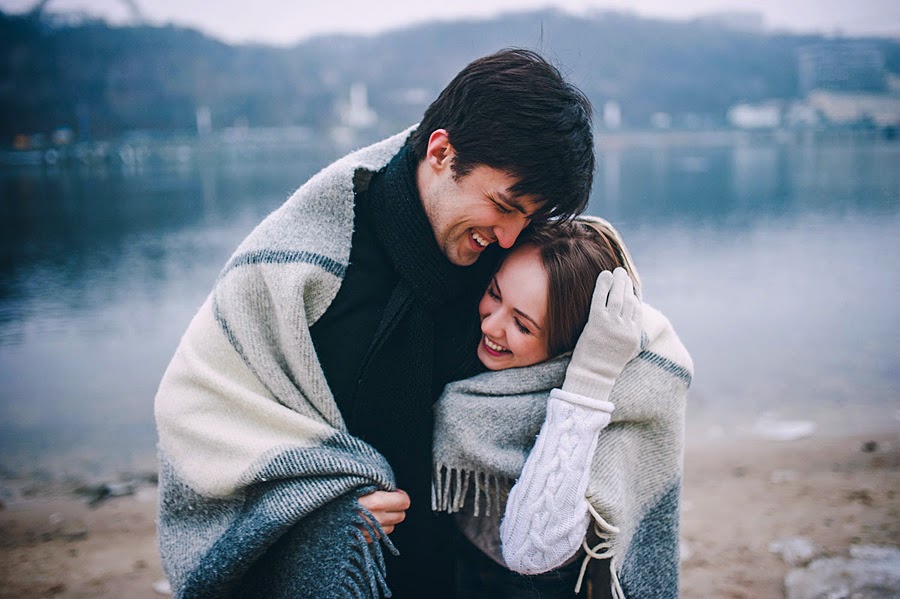 how to take family portraits outdoors