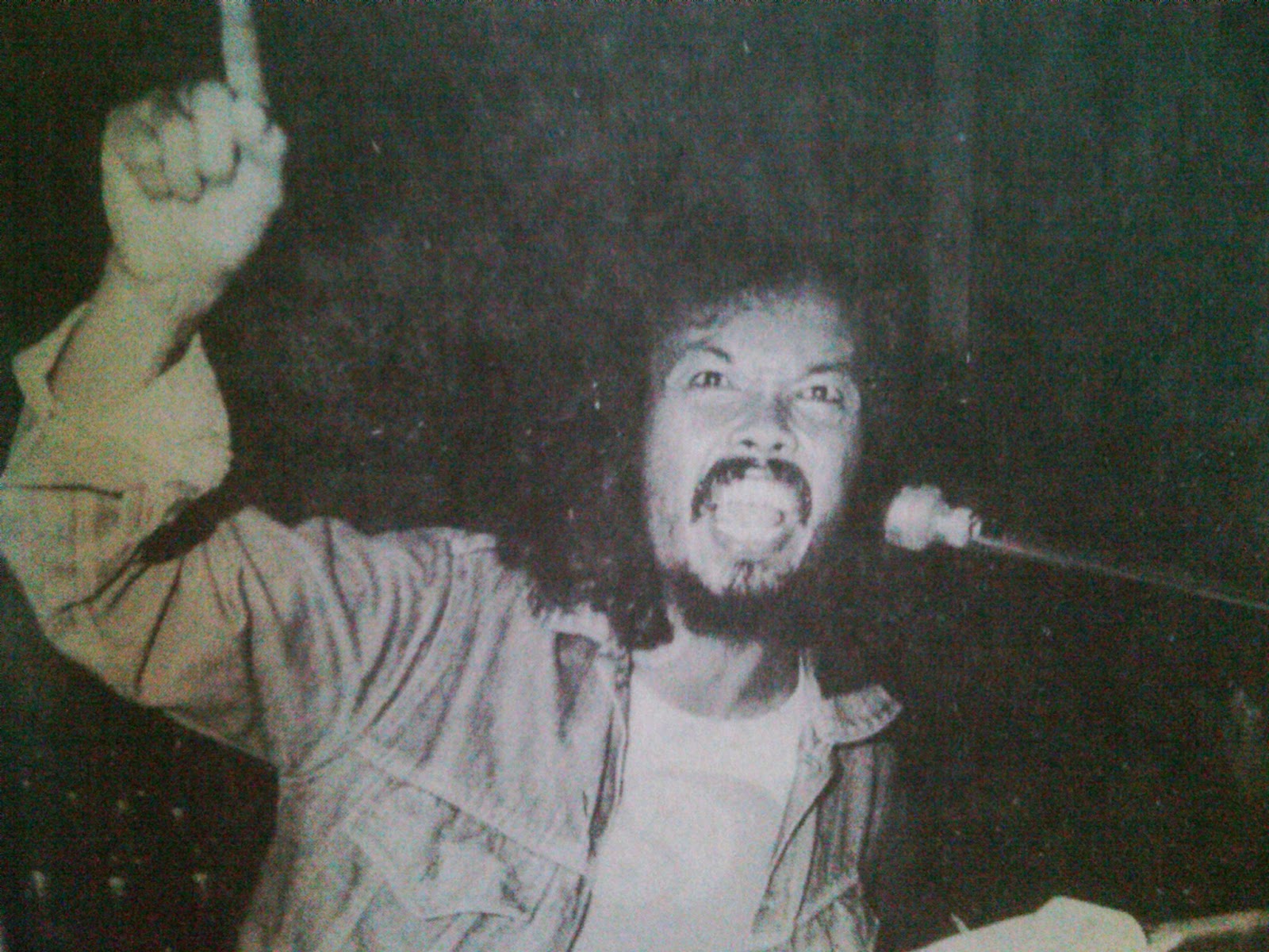 Tasya's Blog Biografi Sutardji Calzoum Bachri