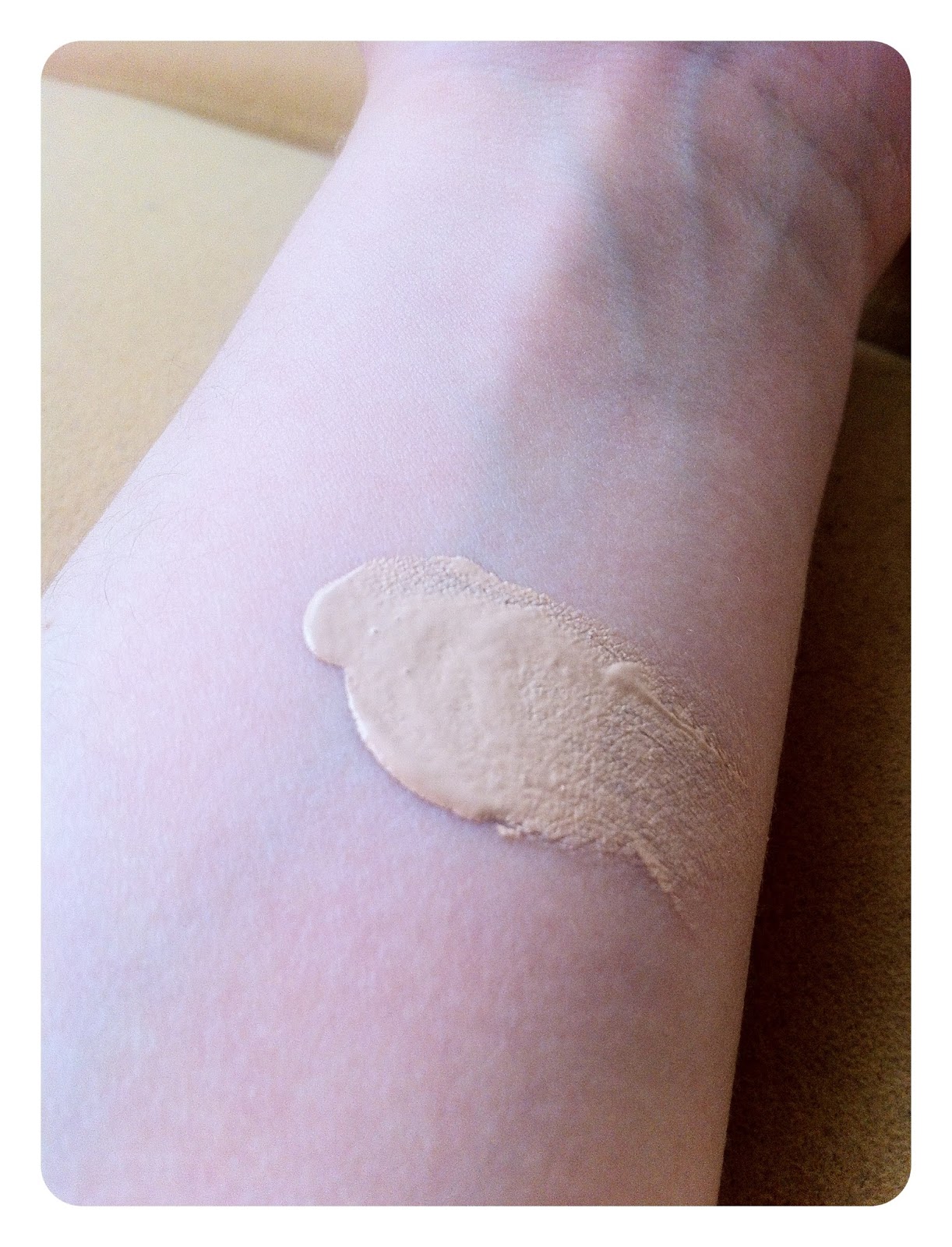 maybelline affinitone 01