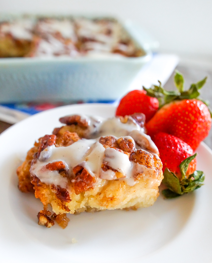 cinnamon roll biscuit cake