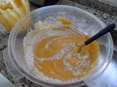 Bolo de Cenoura da Dona Iza Bolo de Cenoura da Dona Iza