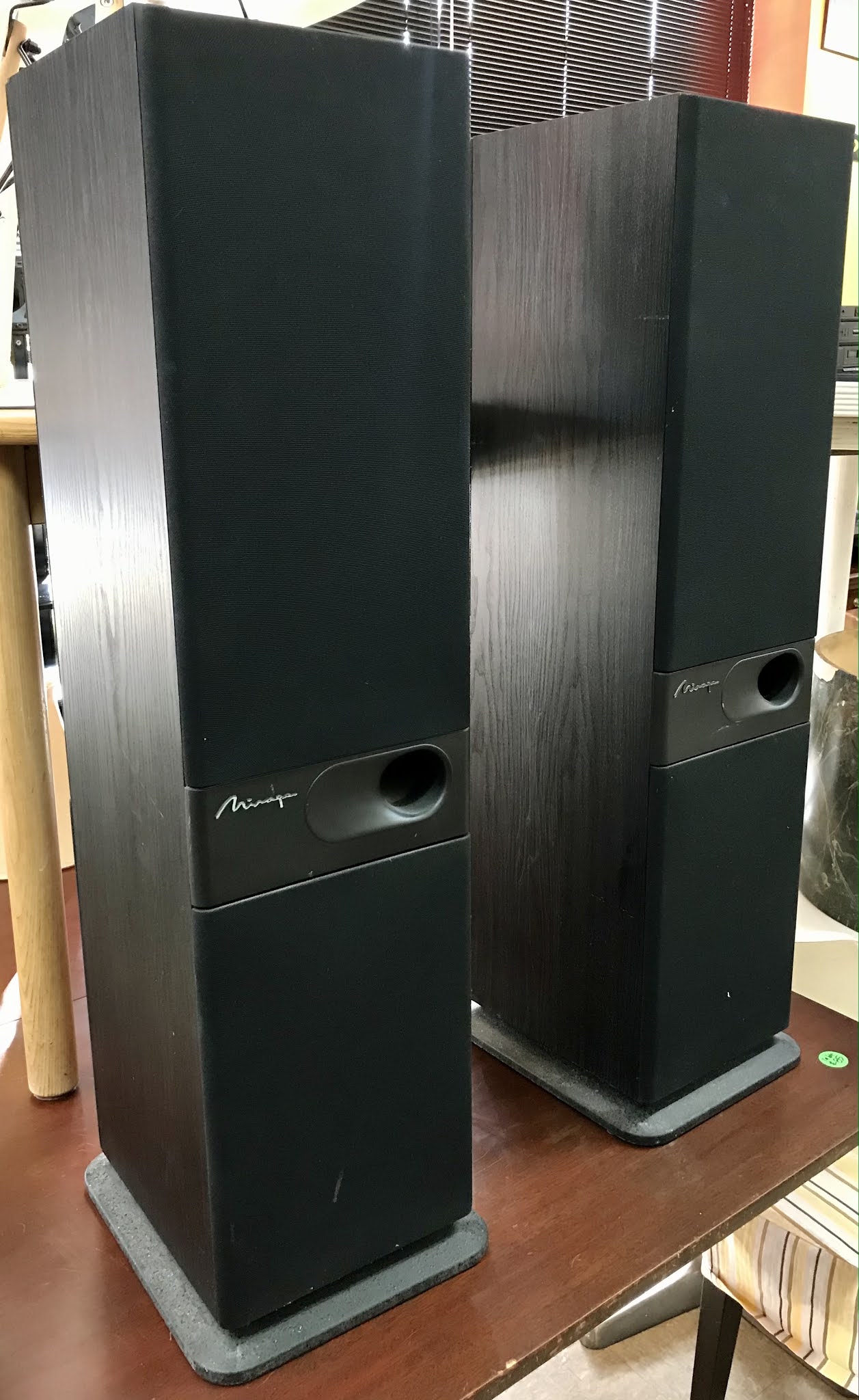 Noodlottig lens Bij zonsopgang Uhuru Furniture & Collectibles: Pair of M-790 Mirage Speakers - $125 SOLD