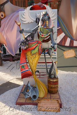 fallas valencia CATninot congatos gatos ninots