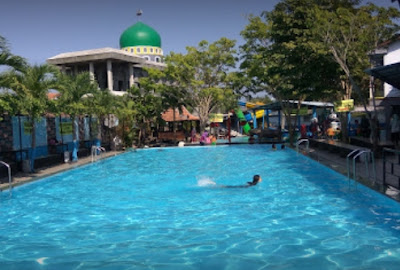 Wow, 3Ribu Bisa berenang Sepuasnya Di Pemancingan 100 ...