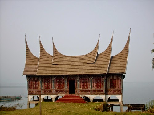 Rumah Adat Minangkabau, Indonesia. - wanpokwan