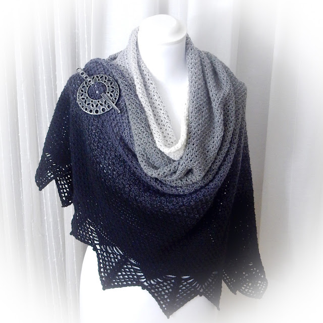 free crochet pattern shawl wrap the curio crafts room thecuriocraftsroom lunation shawl