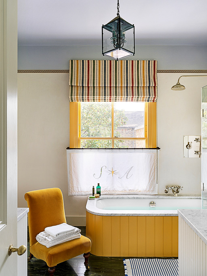 Englantilaista ja värikästä