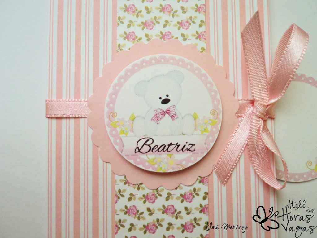 convite artesanal infantil ursinho branco listra floral rosa 1 aninho