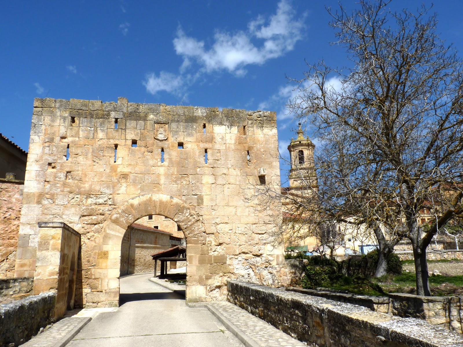 Las fotografías de Miguel Roa El pueblo de Santo Domingo de Silos (Burgos)