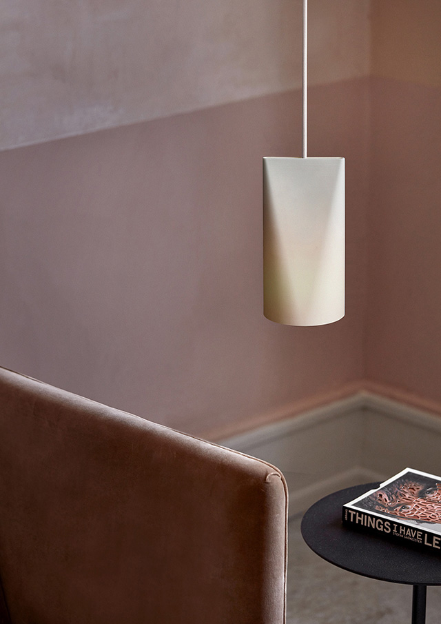 Moebe Launches Ceramic Lamp Collection