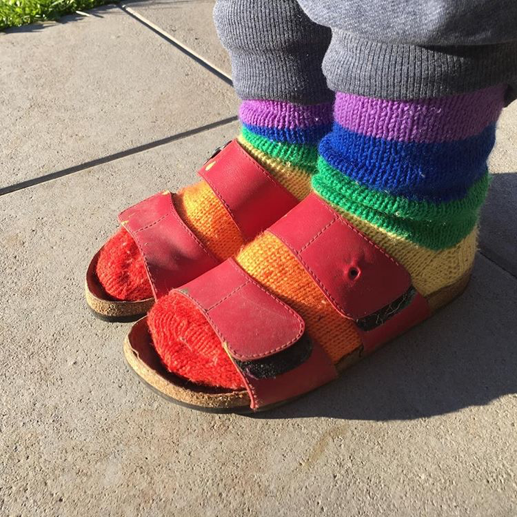 Girls Rock Socks and Sandals Fun Friday lookatmyfeetwearingshoes