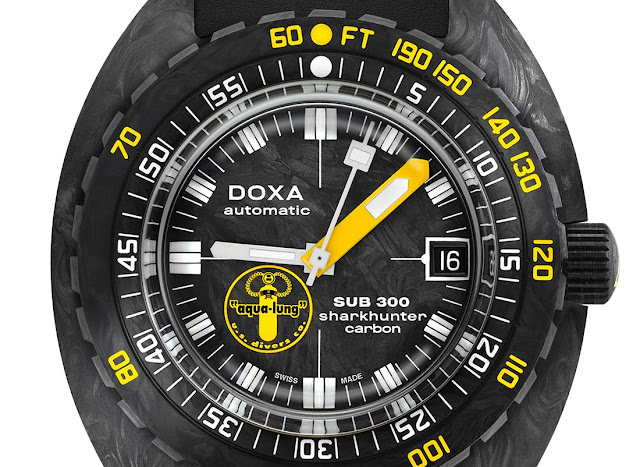 DOXA SUB 300 Carbon Aqua Lung US DIVERS