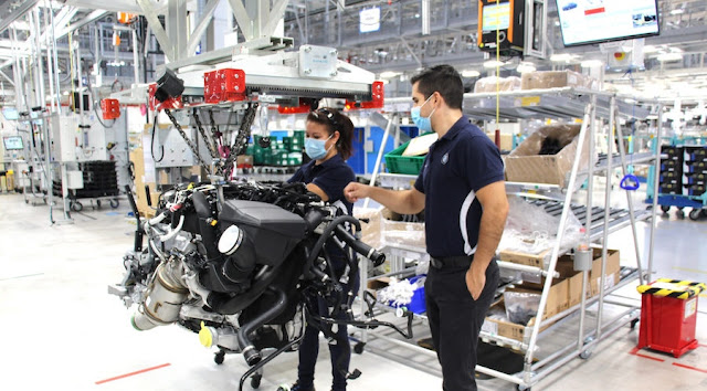 A través del Modelo Dual de Volkswagen capacitaron a 6 mil especialistas