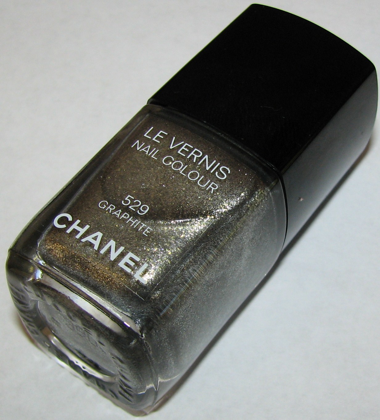 Chanel's new It nail shade :: Graphite AW11