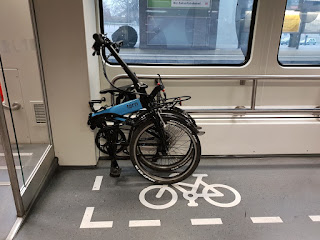 Tern Link N8 in der Bahn