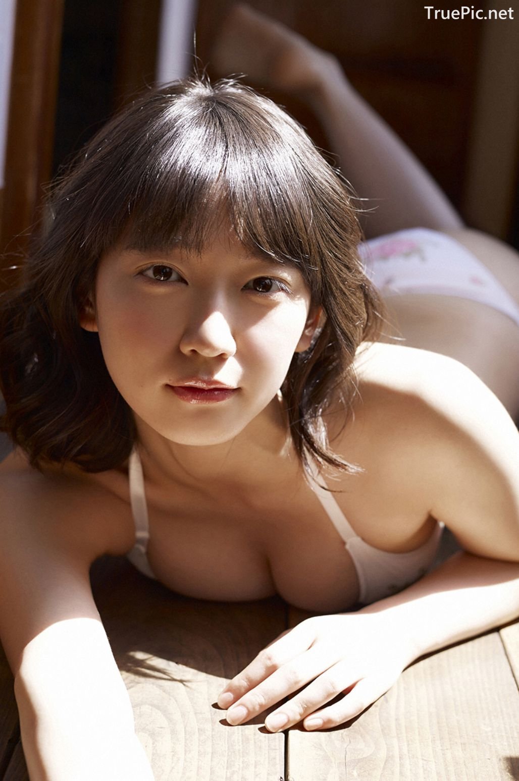 Image-Japanese-Actress-And-Model-Riho-Yoshioka-Pure-Beauty-Of-Sea-Goddess-TruePic.net- Picture-114