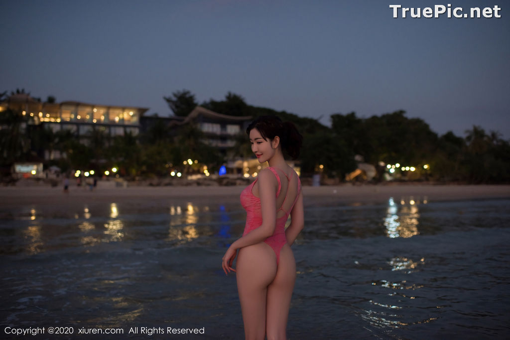Image XIUREN No.2340 - Chinese Model Shen Mengyao (沈梦瑶) - Sexy Pink Monokini on the Beach - TruePic.net - Picture-71
