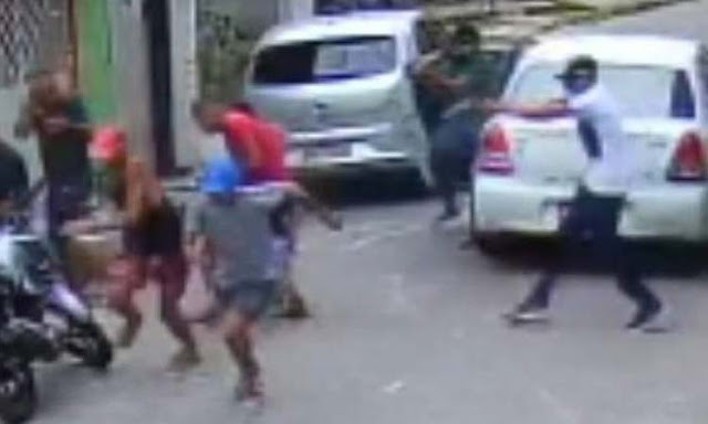 Bandidos executam três homens no meio da rua em Belém; vídeo