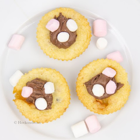 Marshmallow Cookie Cups