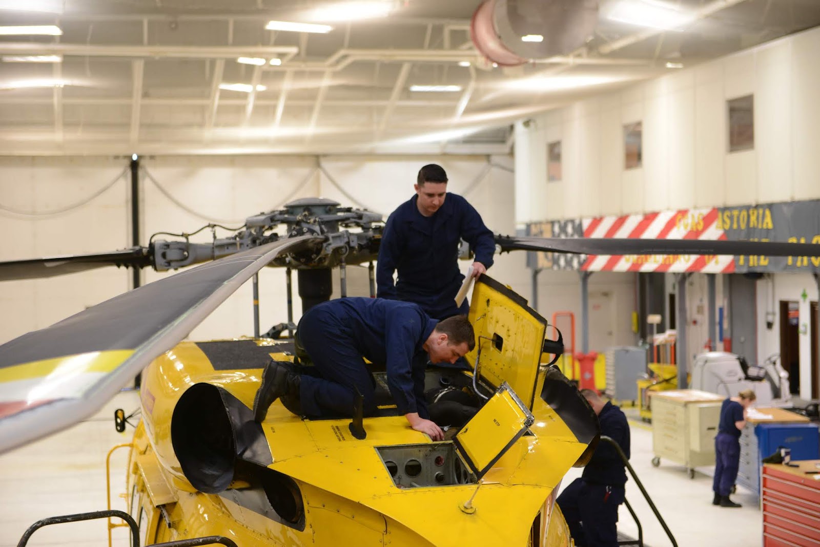 Hlcopters Magazine Blog US Coast Guard aircraft maintenance staff