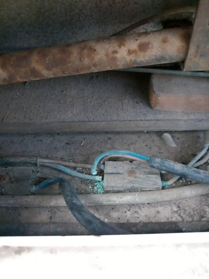 Ron Bentham's Funky Mercedes Hymer S700 Motorhome blog Fridge not