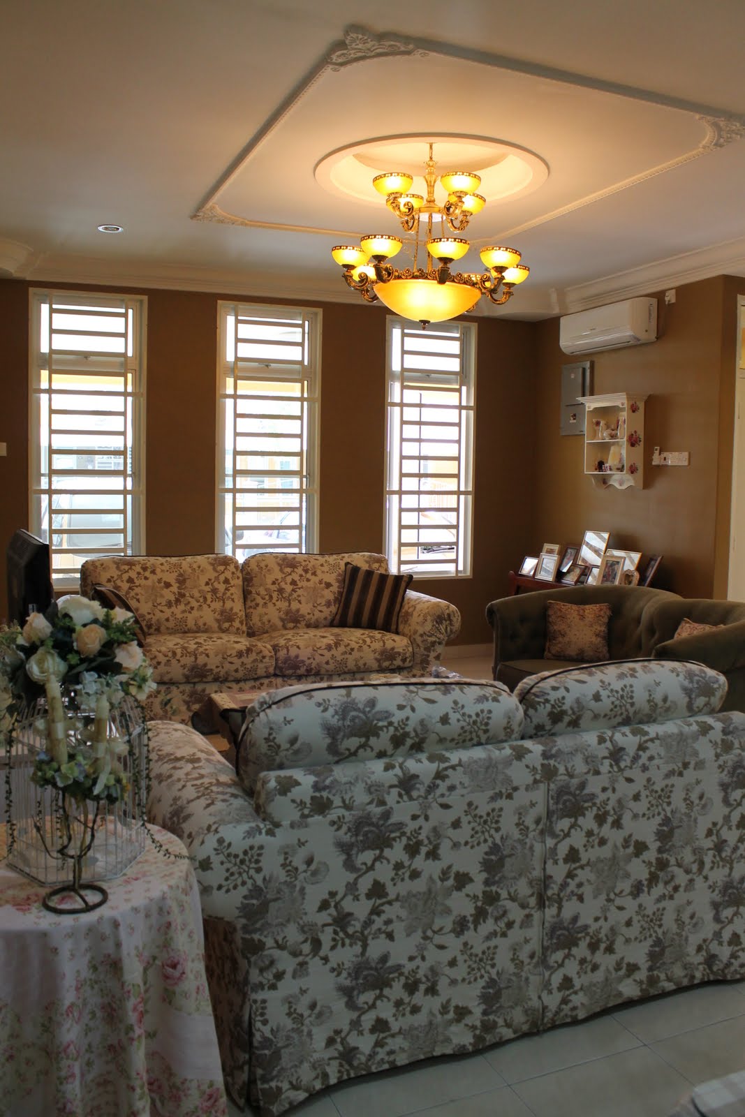 G INTERIOR DESIGN & CONSTRUCTION SDN BHD: English Style - Interior Design