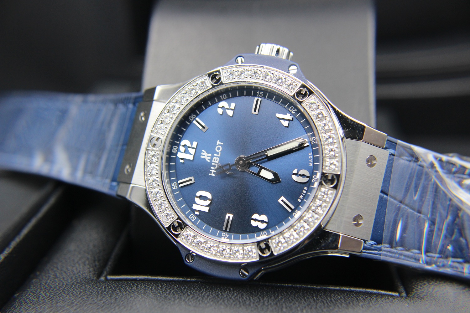 Jual Beli Jam Tangan Mewah Second Original / Jam Tangan