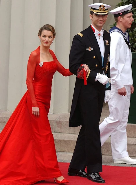 Crown Prince Frederik and Crown Princess Mary‘s wedding anniversary, Letizia Ortiz Rocasolano and Crown Prince Felipe, Prince Philippe and  Princess Mathilde, Crown Princess Victoria, Carl Phillip,  Princess Madeleine, Crown Prince Haakon and Princess Mette Marit, Princess Caroline and Prince Ernst August, Prince William, Princess Maxima