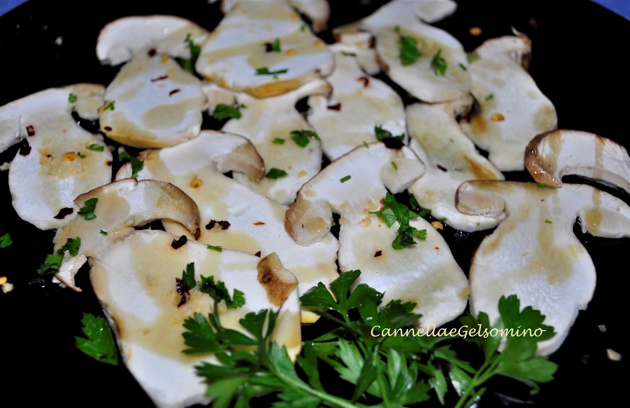 Carpaccio di porcini Cannella e Gelsomino
