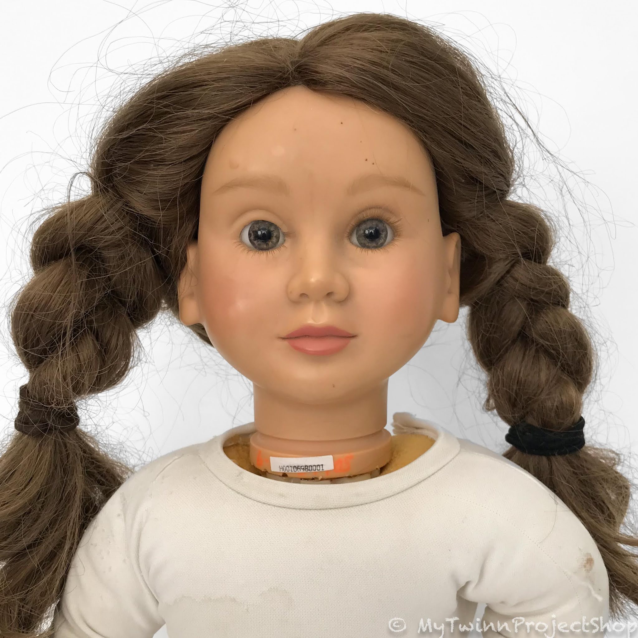 Children's Realistic Mannequins: Fleshtone Molded Hair 5 Year Old Girl -  Arms Behind Back