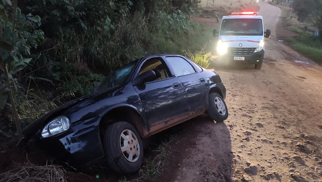 Roncador: Condutor perde controle e quase tomba veículo em estrada rural