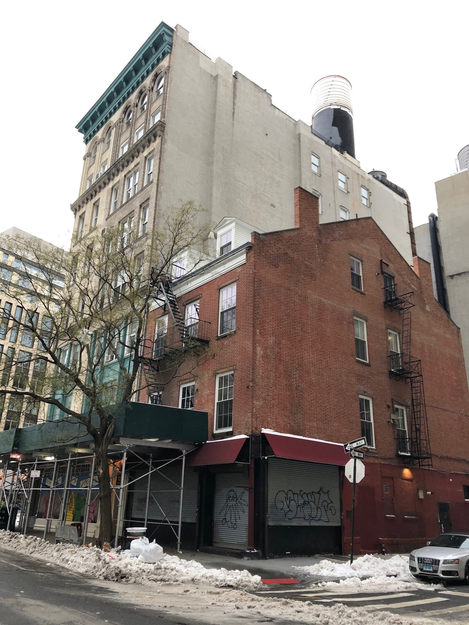 EV Grieve The nowclosed Bleecker Street Bar looks to relocate to Broadway