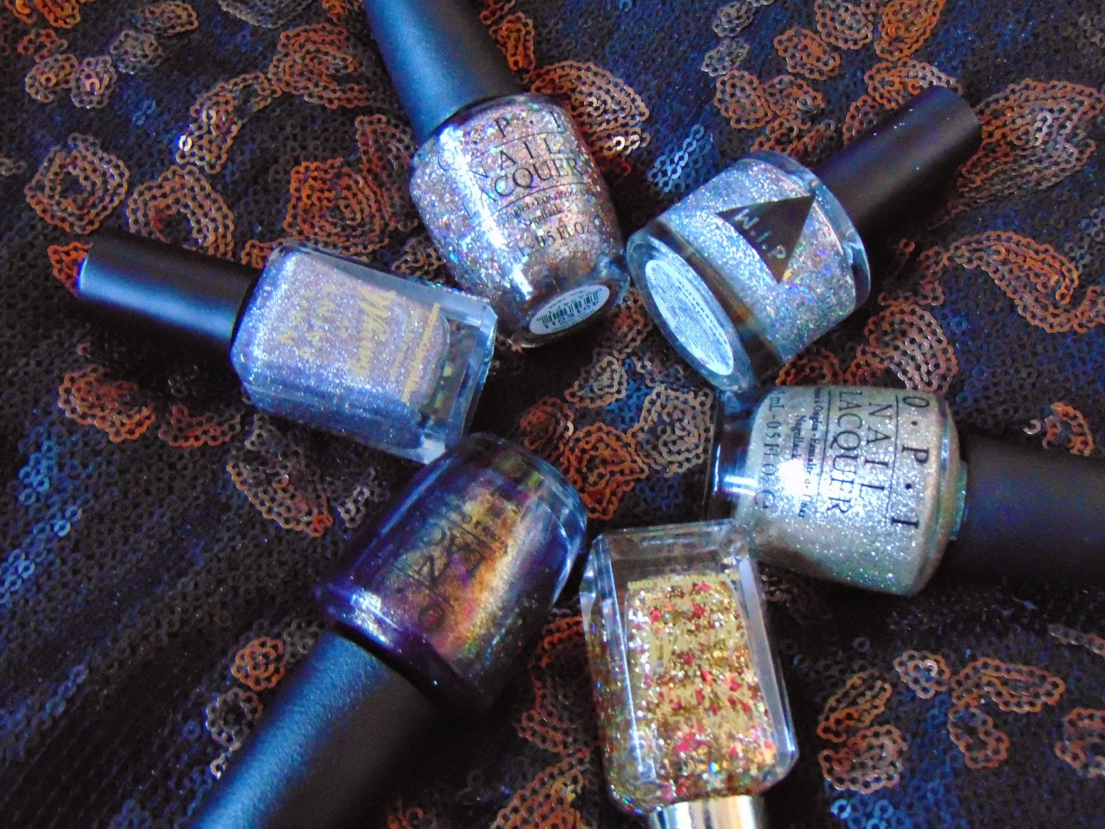 Alice And All: New Years Nails!