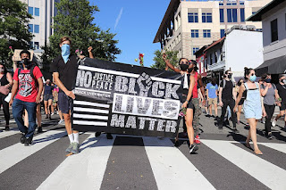 https://commons.wikimedia.org/wiki/File:Black_lives_matter_protest,_washington_DC.jpg