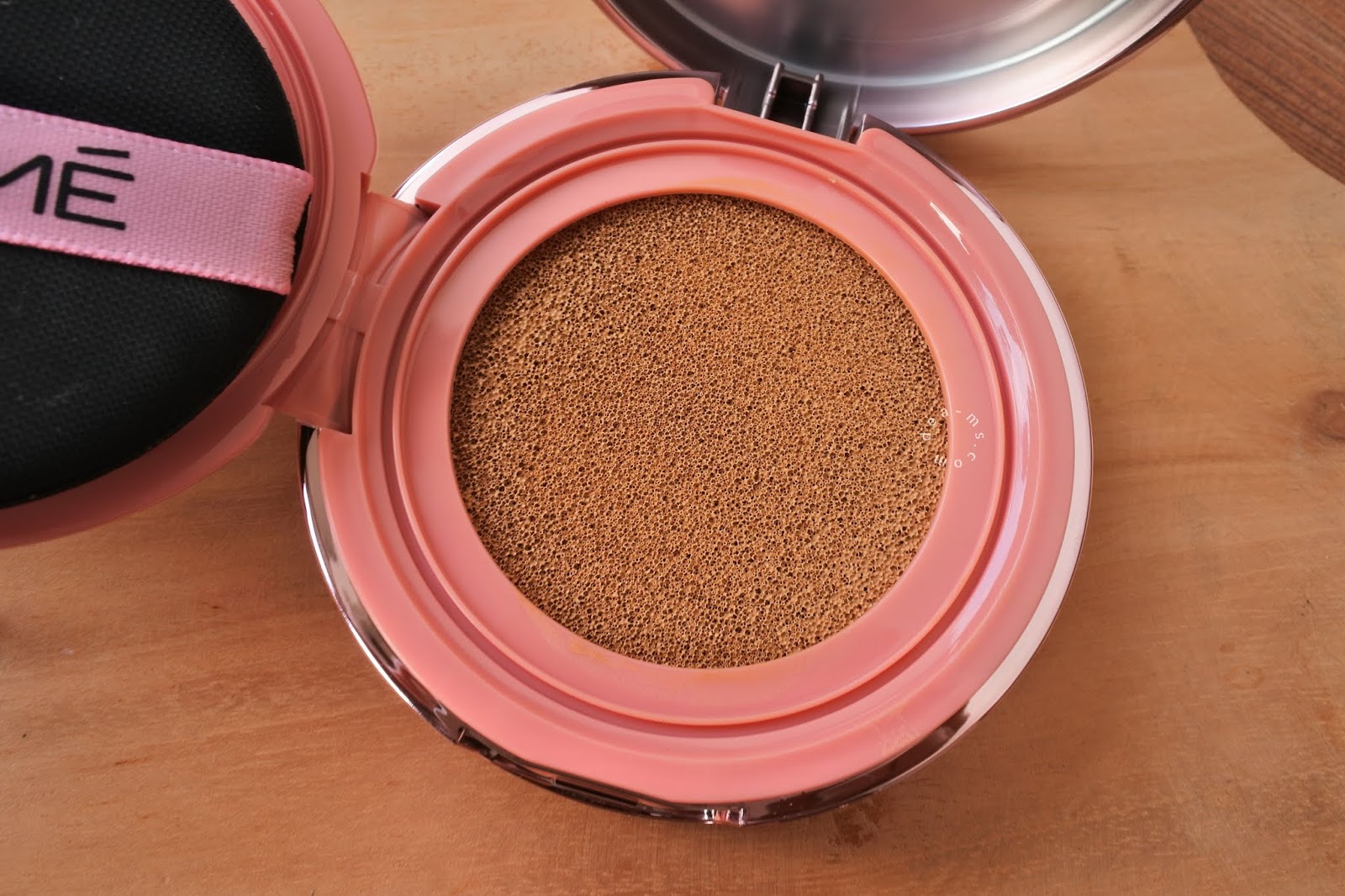 Matte cushion. Matte cushion. Maybelline bb кушон. Cushion matte. Matte cushion.