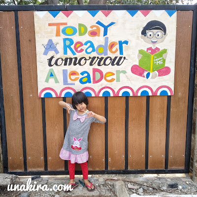 Menumbuhkan minat baca anak