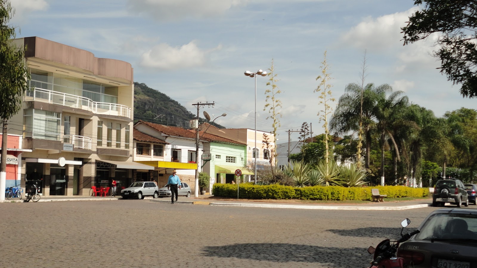 MUNICÍPIO DE CALDAS - MG: O município: