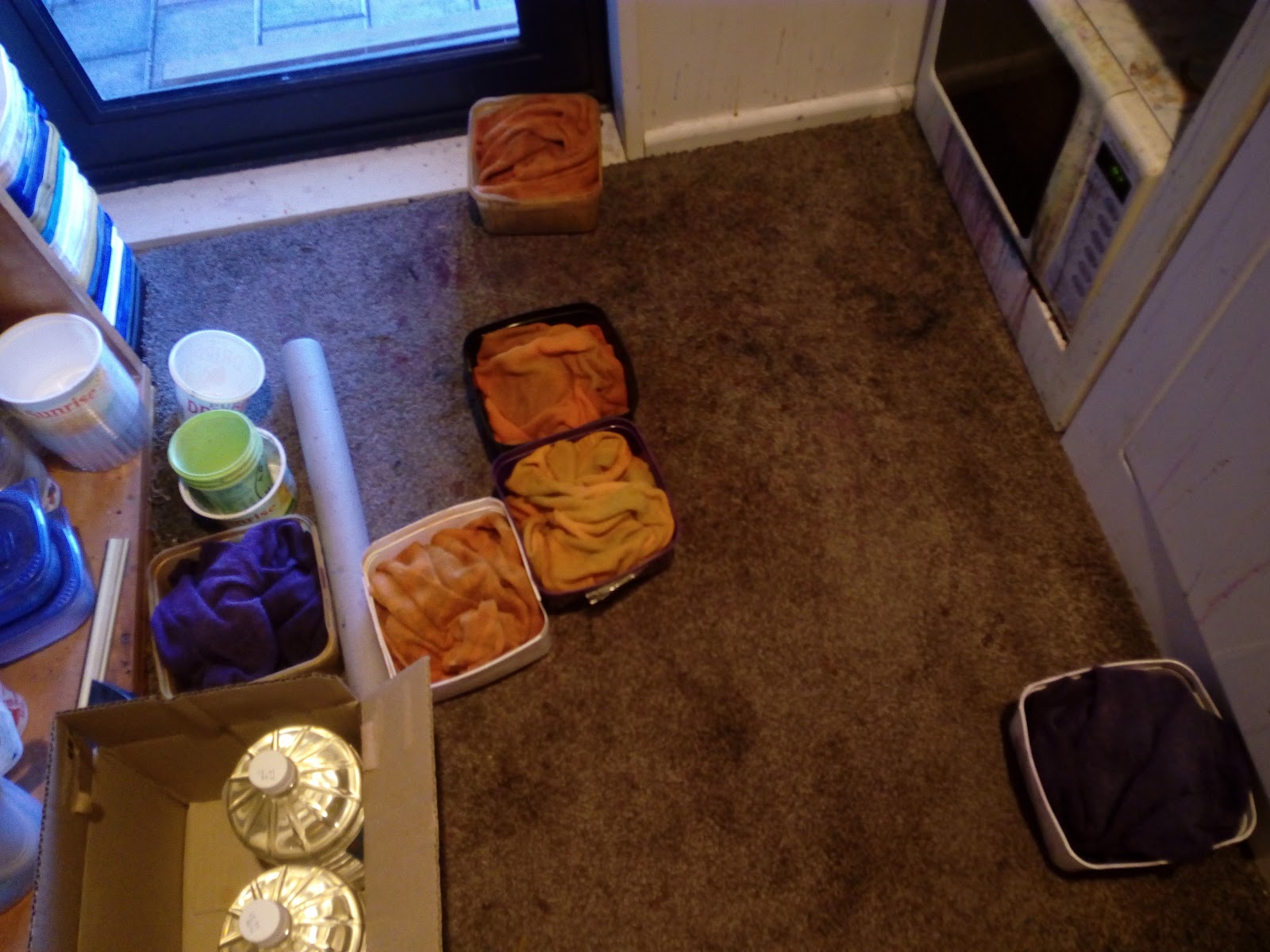 Made with my two hands Wool blanket dyeing day.