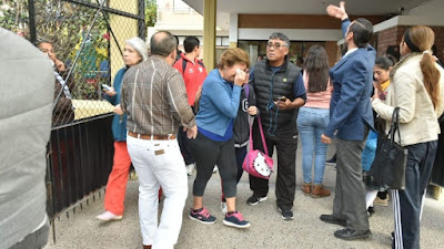 Padres viven momentos de pánico tras balacera en escuela de Torreón