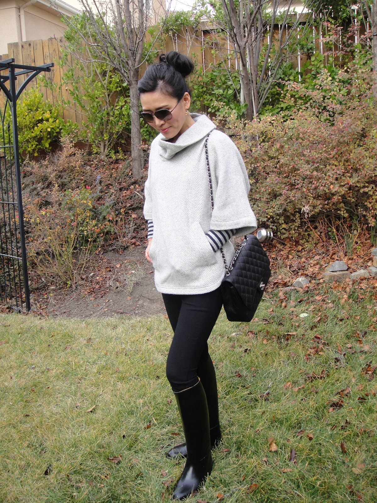 Joanne's chic N thrifty: poncho and riding boot
