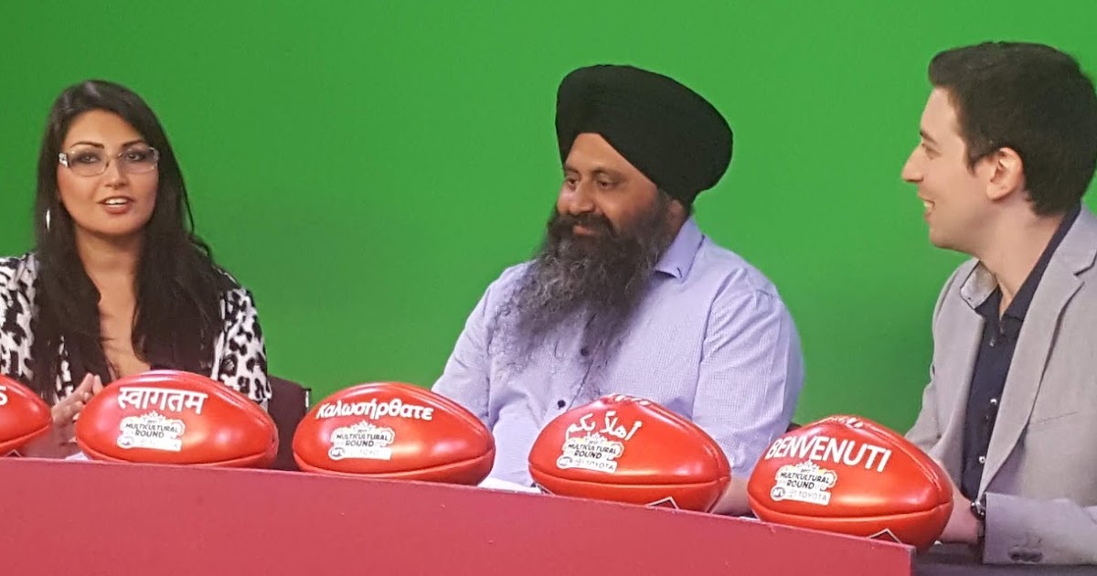 Show round. Цирк magic надпись. Телевизионные игры. Show round. Цирк был круглый.