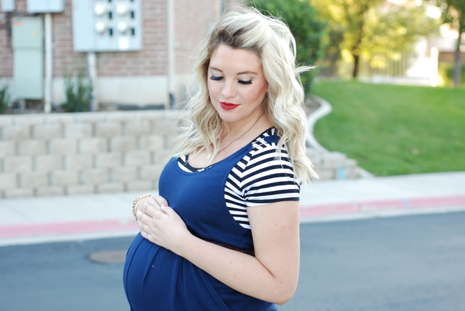 Modest Fashion Blogger, Maternity Outfit, Pregnant Fashion