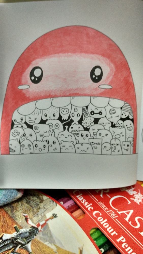 Mewarnai Doodle dengan Pensil Warna - Goresan Absurd