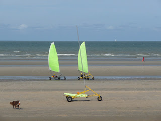De Panne strand www.depanne.mobi Bekijk het grootste vakantie aanbod hotels, appartementen, vakantiehuizen, campings online tickets Plopsaland De Panne strand www.depanne.mobi Bekijk het grootste vakantie aanbod hotels, appartementen, vakantiehuizen, campings online tickets Plopsaland