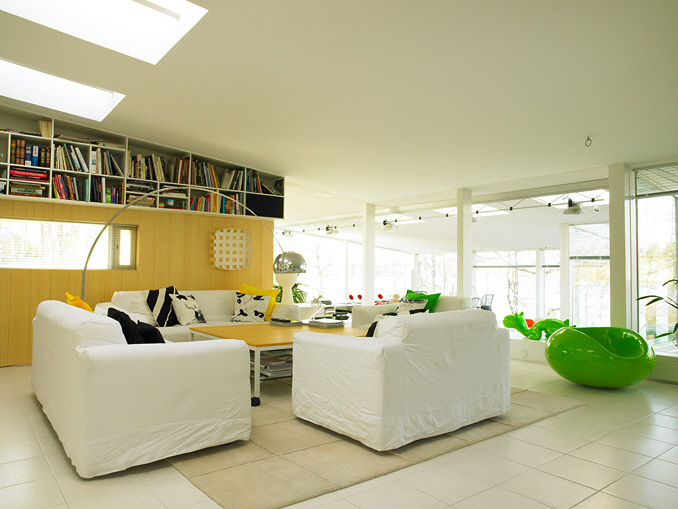 yellow-living-room