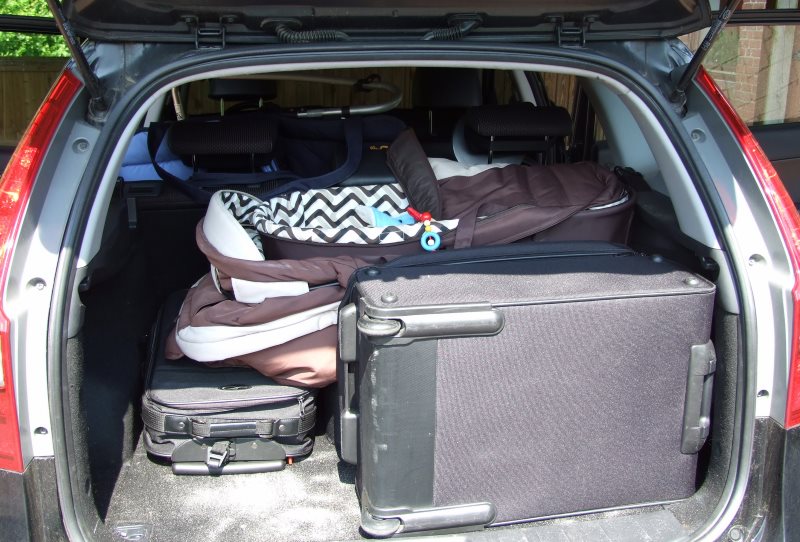 Die Dachbox richtig packen – mit Kindern und viel Gepäck sicher in