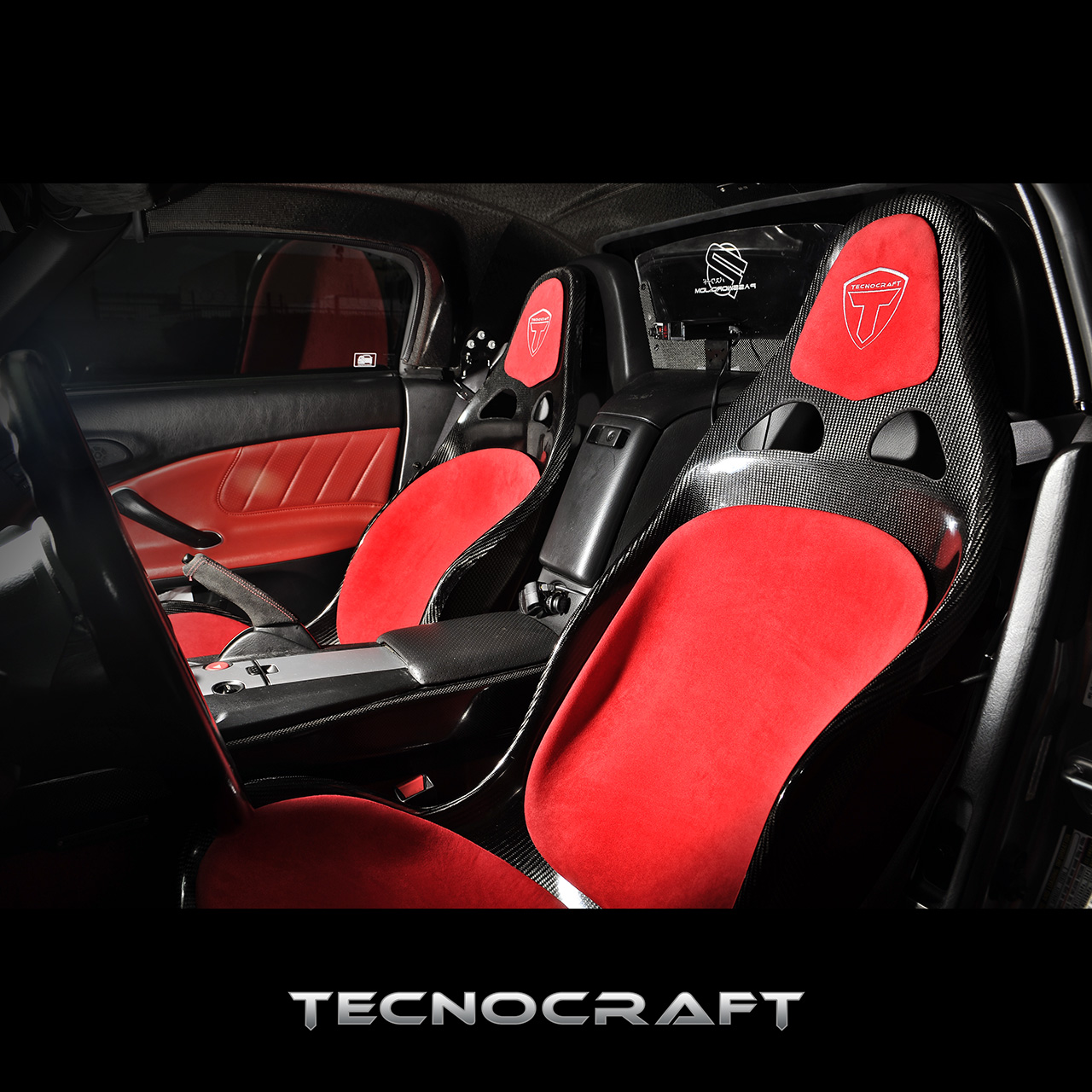 danumatic Tecnocraft T2 Dry Carbon Fiber Seat Sexy