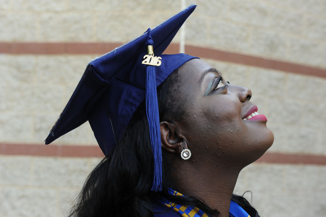 Lloyd Wolf Photographer PGCC graduation happiness 2016